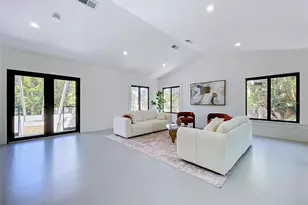 807 2nd Ave S, Tierra Verde, FL 33715 - Photo 5