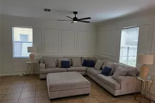 2623 Holly Bluff Ct, Plant City, FL 33566 - Photo 3
