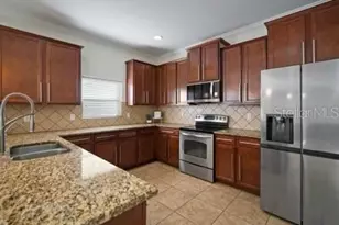 2623 Holly Bluff Ct, Plant City, FL 33566 - Photo 13