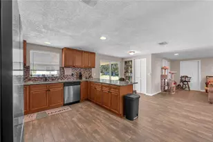 1815 30th St SE, Ruskin, FL 33570 - Photo 19