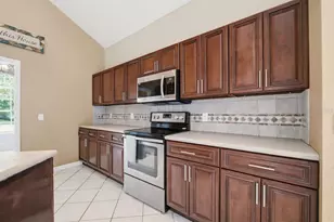 1837 Briland St, Tarpon Springs, FL 34689 - Photo 7