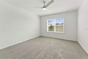 1391 Allagash Dr, Zephyrhills, FL 33540 - Photo 7
