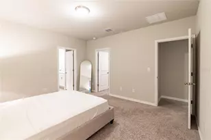 3303 Asher Moon Ln, Zephyrhills, FL 33540 - Photo 19