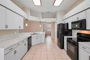 10616 Little Bend Ln, Riverview, FL 33579 - Photo 17