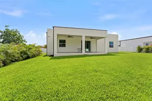 9714 Van St, Tampa, FL 33615 - Photo 43