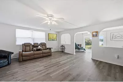 12002 Waterside Court, Tampa, FL 33612 - Photo 17