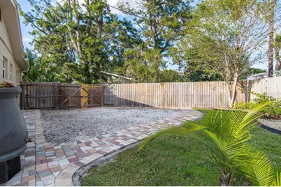 528 59th Way S, Saint Petersburg, FL 33707 - Photo 29