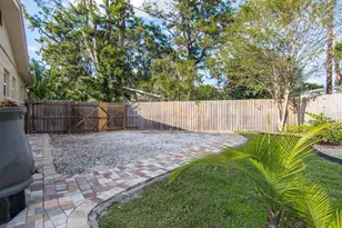 528 59th Way S, Saint Petersburg, FL 33707 - Photo 29