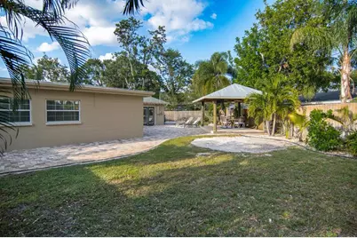 528 59th Way S, Saint Petersburg, FL 33707 - Photo 27