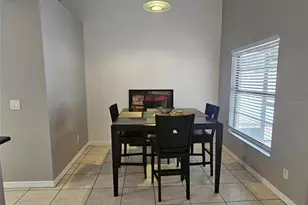 12718 Trowbridge Ln, Tampa, FL 33624 - Photo 5