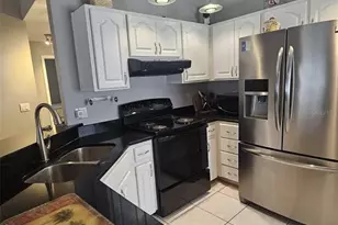 12718 Trowbridge Ln, Tampa, FL 33624 - Photo 3