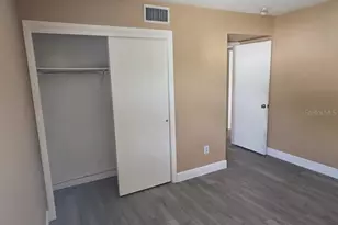 4158 Pinelake Ln, Tampa, FL 33618 - Photo 7