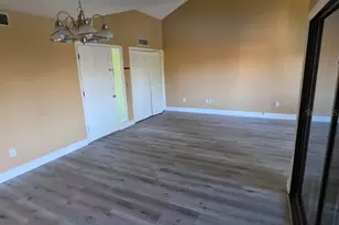 4158 Pinelake Ln, Tampa, FL 33618 - Photo 11