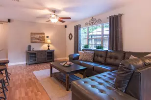 528 59th Way S, Saint Petersburg, FL 33707 - Photo 11