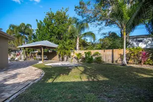 528 59th Way S, Saint Petersburg, FL 33707 - Photo 21