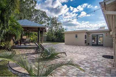 528 59th Way S #1, Saint Petersburg, FL 33707 - Photo 17