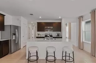 5518 Freesia Dr, Lakeland, FL 33811 - Photo 3