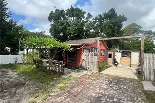 4680 40th St N, Saint Petersburg, FL 33714 - Photo 3