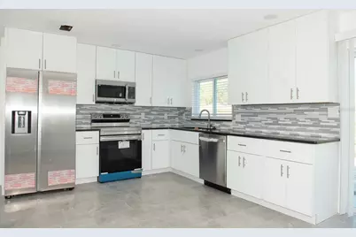 11889 93rd Avenue, Seminole, FL 33772 - Photo 3