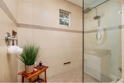 190 Banyan Bay Drive, Saint Petersburg, FL 33705 - Photo 23