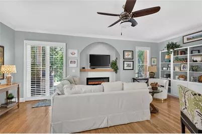 190 Banyan Bay Drive, Saint Petersburg, FL 33705 - Photo 9
