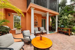 190 Banyan Bay Dr, Saint Petersburg, FL 33705 - Photo 35
