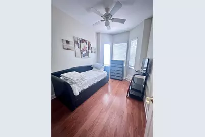 2303 Kensington Garden Lane, Tampa, FL 33609 - Photo 17