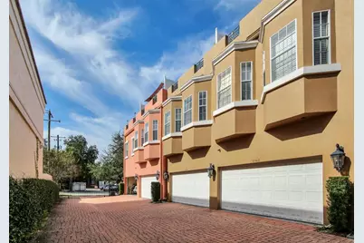 2303 Kensington Garden Lane, Tampa, FL 33609 - Photo 35