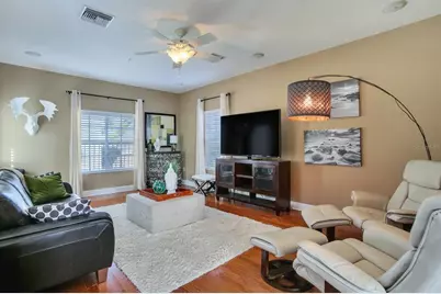 2303 Kensington Garden Lane, Tampa, FL 33609 - Photo 33