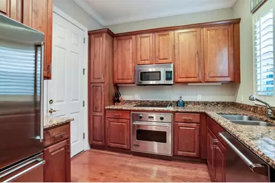 2303 Kensington Garden Lane, Tampa, FL 33609 - Photo 13