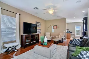 2303 Kensington Garden Ln, Tampa, FL 33609 - Photo 31