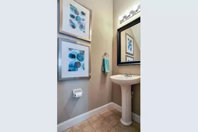 2303 Kensington Garden Lane, Tampa, FL 33609 - Photo 9