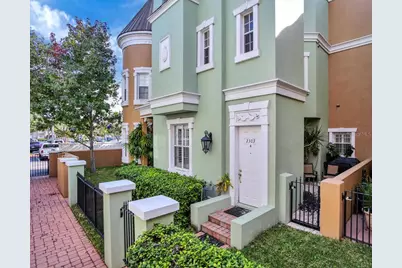 2303 Kensington Garden Lane, Tampa, FL 33609 - Photo 1