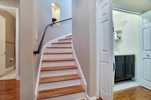 2303 Kensington Garden Ln, Tampa, FL 33609 - Photo 15