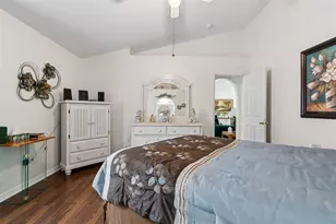 5936 Lake Front Dr, Wesley Chapel, FL 33545 - Photo 23