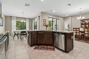 6601 Sparkling Way, Wesley Chapel, FL 33545 - Photo 15