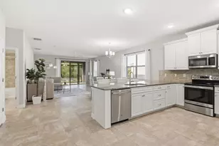 11392 Weaver Hollow Rd, New Port Richey, FL 34654 - Photo 3