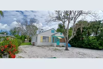 1209 Bay Palm Boulevard, Indian Rocks Beach, FL 33785 - Photo 1