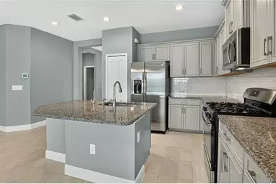 13531 Circa Crossing Drive, Lithia, FL 33547 - Photo 7