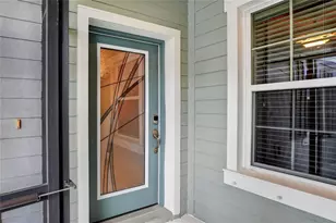 13531 Circa Crossing Dr, Lithia, FL 33547 - Photo 3