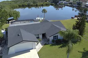 5717 Seabreeze Dr, Port Richey, FL 34668 - Photo 3