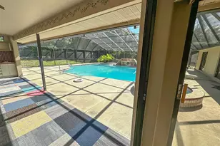 8732 Skymaster Dr, New Port Richey, FL 34654 - Photo 43