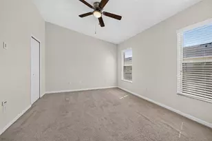 9763 Carlsdale Dr, Riverview, FL 33578 - Photo 21