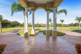 11518 Hammock Oaks Ct, Lithia, FL 33547 - Photo 5