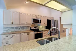 2102 Laindale Pl, Valrico, FL 33596 - Photo 17