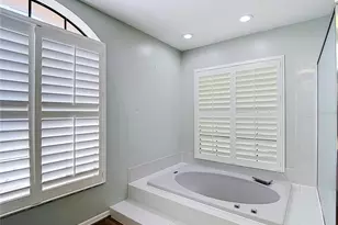 2102 Laindale Pl, Valrico, FL 33596 - Photo 29