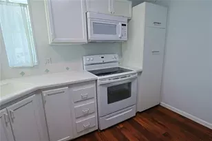 3601 Muller Dr, Zephyrhills, FL 33540 - Photo 19