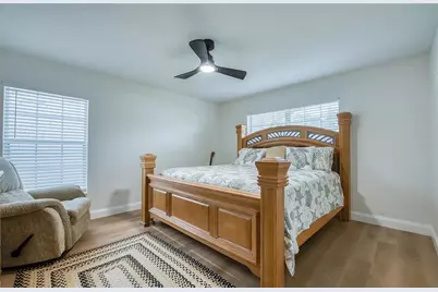 625 Folsom Street S, Saint Petersburg, FL 33707 - Photo 37
