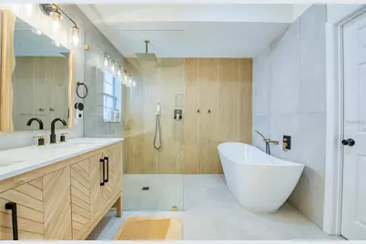 625 Folsom Street S, Saint Petersburg, FL 33707 - Photo 5