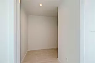 400 Central Ave, Saint Petersburg, FL 33701 - Photo 19